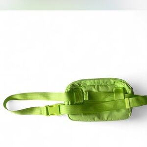 Athleta‎ Neon Green Travel Pouch